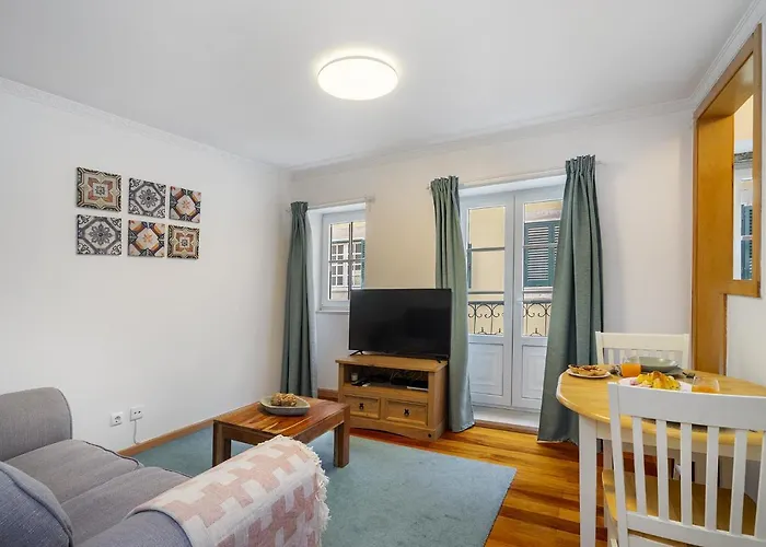 Whome Downtown 1-Br Great For Mid-Term Rentals